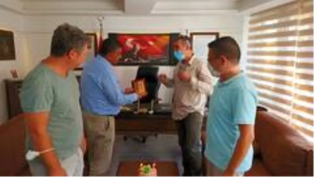 Kuşadası Esnaf Odası'nın aktif üye sayısı 3 bin oldu