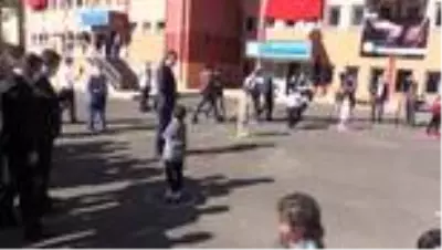 Son dakika haberi... Milli Eğitim Bakanı Selçuk, Ülper Şehit Ümit Kılıç Yatılı Bölge Okulu'nu ziyaret etti Son dakika haberi... Milli Eğitim Bakanı Selçuk, Ülper Şehit Ümit Kılıç Yatılı Bölge Okulu'nu ziyaret etti