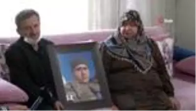 MİT'in operasyonunun ardından şehit ailelerinden önemli açıklama...Şehit Raşit Yücel'in annesi: 'Bunları içeride beslemesinler' MİT'in operasyonunun ardından şehit ailelerinden önemli açıklama...Şehit Raşit Yücel'in annesi: 'Bunları içeride beslemesinler'