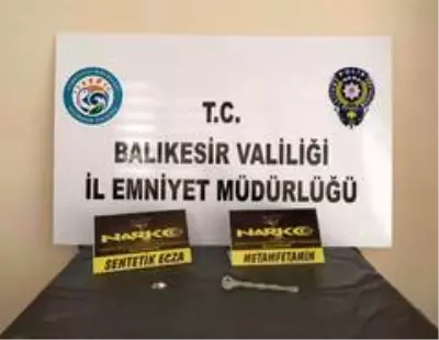 Polisten uyuşturucu operasyonunda 10 şüpheli şahsı yakaladı Polisten uyuşturucu operasyonunda 10 şüpheli şahsı yakaladı