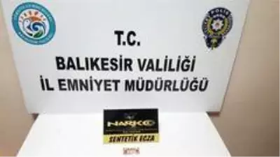 Polisten uyuşturucu operasyonunda 10 şüpheli şahsı yakaladı Polisten uyuşturucu operasyonunda 10 şüpheli şahsı yakaladı