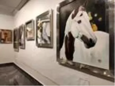Ressam Tülin Kanun'dan 'can dostlara' özel sergi Ressam Tülin Kanun'dan 'can dostlara' özel sergi