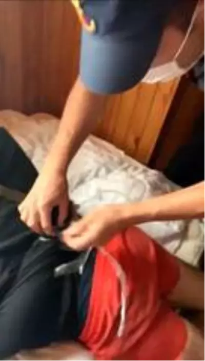 Rus Otel sahibi ek süre isteyen kiracısını, turistlerin gözü önünde darp etti iddiası Rus Otel sahibi ek süre isteyen kiracısını, turistlerin gözü önünde darp etti iddiası