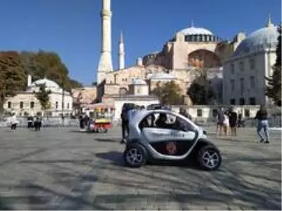 Son dakika haberi | (İSTANBUL)Sultanahmet ve Ayasofya'da dronlu virüs denetimi Son dakika haberi | (İSTANBUL)Sultanahmet ve Ayasofya'da dronlu virüs denetimi
