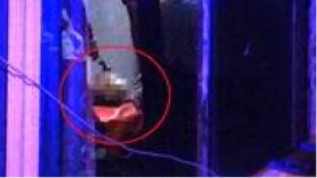 Tartıştığı babasını defalarca bıçakladı, komşularından ambulans çağırmasını istedi