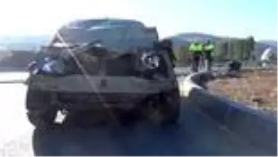 Son dakika haberi: Tokat'ta otomobil ile kamyonet çarpıştı: 6 yaralı Son dakika haberi: Tokat'ta otomobil ile kamyonet çarpıştı: 6 yaralı