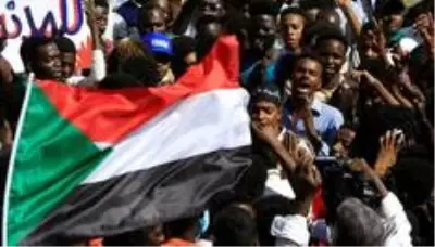 Trump: İsrail ile Sudan ilişkileri normalleştirme konusunda anlaşmaya vardı Trump: İsrail ile Sudan ilişkileri normalleştirme konusunda anlaşmaya vardı