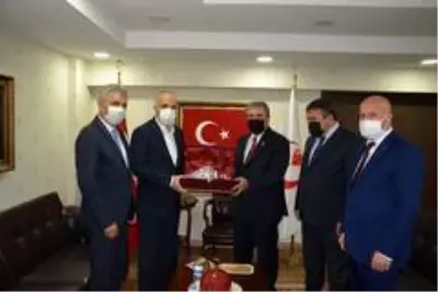 Türk-İş Başkanı Atalay'dan Destici'ye tebrik ziyareti Türk-İş Başkanı Atalay'dan Destici'ye tebrik ziyareti