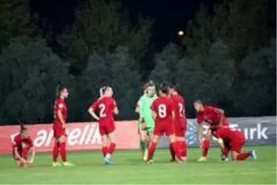 UEFA Kadınlar Avrupa Şampiyonası: Türkiye: 0 - Kosova: 0 UEFA Kadınlar Avrupa Şampiyonası: Türkiye: 0 - Kosova: 0