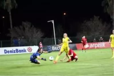 UEFA Kadınlar Avrupa Şampiyonası: Türkiye: 0 - Kosova: 0 UEFA Kadınlar Avrupa Şampiyonası: Türkiye: 0 - Kosova: 0
