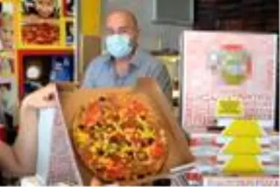 İki kardeşin ürettiği kilitli pizza kutusuna salgında yoğun ilgi: 70 il ve 5 ülkeye satıyorlar İki kardeşin ürettiği kilitli pizza kutusuna salgında yoğun ilgi: 70 il ve 5 ülkeye satıyorlar