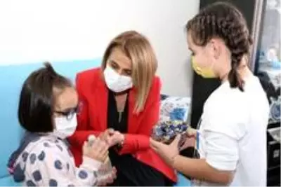 Son dakika haber! Vali Becel, şehit ailesi ve Gazi ziyaretinde bulundu Son dakika haber! Vali Becel, şehit ailesi ve Gazi ziyaretinde bulundu