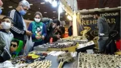 Son dakika haberi: Van'da '4. Yöresel Ürünler ve Hediyelik Eşya Fuarı' açıldı Son dakika haberi: Van'da '4. Yöresel Ürünler ve Hediyelik Eşya Fuarı' açıldı