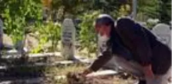 Baba: Van depreminde 9 yakınını kaybetti; '3 bin 285 gün oldu, acıda eksilen bir şey yok' Baba: Van depreminde 9 yakınını kaybetti; '3 bin 285 gün oldu, acıda eksilen bir şey yok'