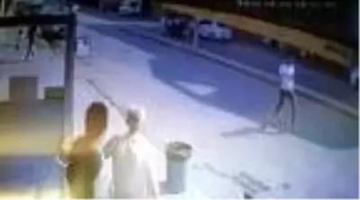 Yayaya çarptıktan sonra kaçan sürücü, motosikleti saklarken yakalandı Yayaya çarptıktan sonra kaçan sürücü, motosikleti saklarken yakalandı