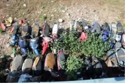 Yediemin otoparkları pandemi döneminde otomobil ve motosiklet mezarlığına döndü Yediemin otoparkları pandemi döneminde otomobil ve motosiklet mezarlığına döndü