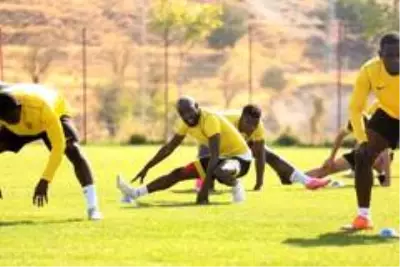 Yeni Malatyaspor'da Gençlerbirliği hazırlığı sürüyor Yeni Malatyaspor'da Gençlerbirliği hazırlığı sürüyor
