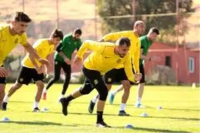 Yeni Malatyaspor'da Gençlerbirliği hazırlığı sürüyor Yeni Malatyaspor'da Gençlerbirliği hazırlığı sürüyor