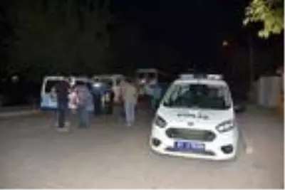 Son dakika haber! Yola EYP atıp kaçan 2 şüpheliden 1'i yakalandı Son dakika haber! Yola EYP atıp kaçan 2 şüpheliden 1'i yakalandı