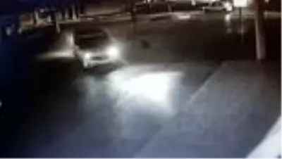 30 metre sürüklenen kardeşlerin kazası kamerada 30 metre sürüklenen kardeşlerin kazası kamerada