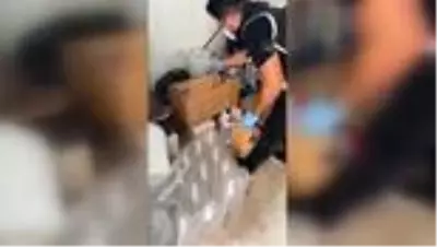 Adana'da 800 litre sahte içki ve 60 litre kaçak etil alkol ele geçirildi Adana'da 800 litre sahte içki ve 60 litre kaçak etil alkol ele geçirildi