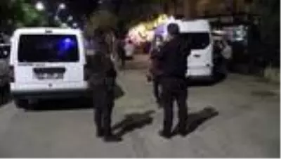 Adana'da silahlı saldırıya uğrayan kişi yaralandı Adana'da silahlı saldırıya uğrayan kişi yaralandı