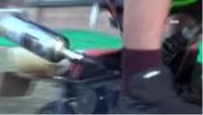 Ağaç motorundan moto-bisiklet yaptı Ağaç motorundan moto-bisiklet yaptı