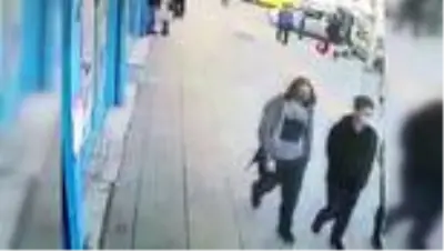 Son dakika haber... Alacak verecek kavgasında kan aktı...Panik anları kamerada Son dakika haber... Alacak verecek kavgasında kan aktı...Panik anları kamerada