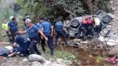 Aydın'da feci kaza: 1 ölü, 1 yaralı Aydın'da feci kaza: 1 ölü, 1 yaralı