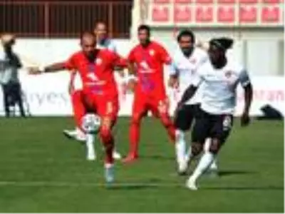 Bereket Sigorta Ümraniyespor: 1 - Altınordu: 1 Bereket Sigorta Ümraniyespor: 1 - Altınordu: 1