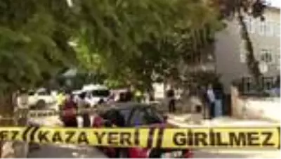 Bir apartmanın bodrumunda dinamit lokumları bulundu Bir apartmanın bodrumunda dinamit lokumları bulundu