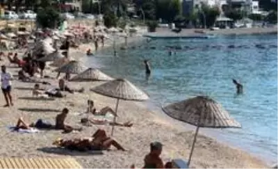 Sahiller yerli ve yabancı turistlerle doldu Sahiller yerli ve yabancı turistlerle doldu