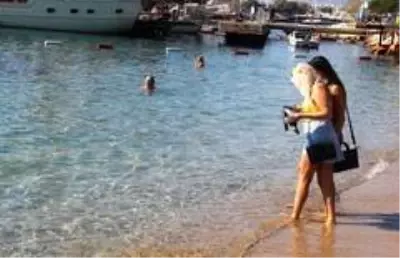 Sahiller yerli ve yabancı turistlerle doldu Sahiller yerli ve yabancı turistlerle doldu