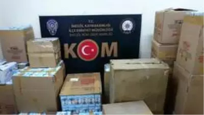 Son dakika haberi... Kaçak maske üretim fabrikasına baskın Son dakika haberi... Kaçak maske üretim fabrikasına baskın