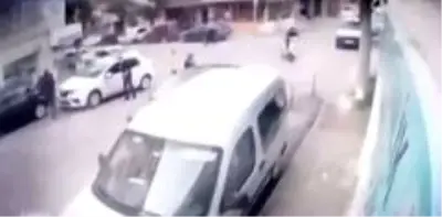 Son dakika: Ölümden kıl payı kurtuluş kamerada Son dakika: Ölümden kıl payı kurtuluş kamerada