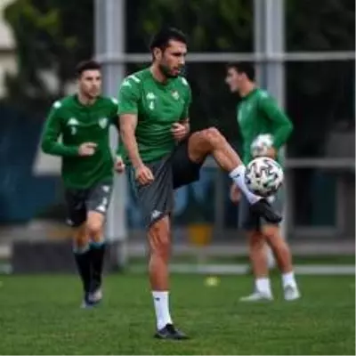 Bursaspor'da Cüneyt Köz tartışması Bursaspor'da Cüneyt Köz tartışması