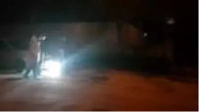 Son dakika... Büyükçekmece'de bir kişi silahla vurularak öldürüldü Son dakika... Büyükçekmece'de bir kişi silahla vurularak öldürüldü