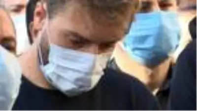 Büyükçekmece'deki uçak kazasında ölen pilot son yolculuğuna uğurlandı Büyükçekmece'deki uçak kazasında ölen pilot son yolculuğuna uğurlandı
