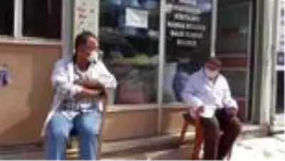 Çıraklıkla başladığı 'haşhaş ezmesi' işini 63 yıldır sürdürüyor Çıraklıkla başladığı 'haşhaş ezmesi' işini 63 yıldır sürdürüyor