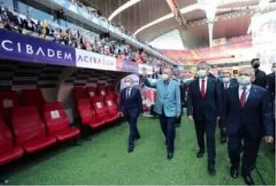Cumhurbaşkanı Erdoğan: 'Azeri kardeşlerimiz işgal altındaki topraklara doğru yürüyorlar' Cumhurbaşkanı Erdoğan: 'Azeri kardeşlerimiz işgal altındaki topraklara doğru yürüyorlar'