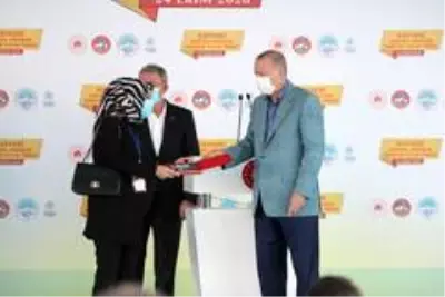 Cumhurbaşkanı Erdoğan: 'İnşallah ülkemizi afetlere dayanıksız yapıların tamamından kurtaracağız' Cumhurbaşkanı Erdoğan: 'İnşallah ülkemizi afetlere dayanıksız yapıların tamamından kurtaracağız'