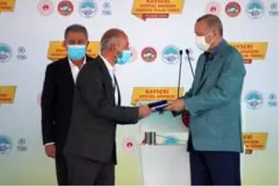 Cumhurbaşkanı Erdoğan: 'İnşallah ülkemizi afetlere dayanıksız yapıların tamamından kurtaracağız' Cumhurbaşkanı Erdoğan: 'İnşallah ülkemizi afetlere dayanıksız yapıların tamamından kurtaracağız'