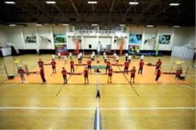 Gaziantep'te 'Geleneksel Badminton Cumhuriyet Kupası' Gaziantep'te 'Geleneksel Badminton Cumhuriyet Kupası'