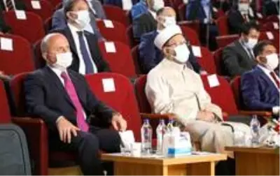 Diyanet İşleri Başkanı Erbaş, Ağrı'da akademisyenlere ve medrese hocalarına seslendi