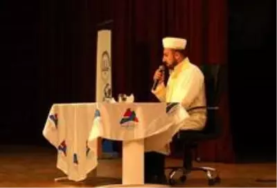 Diyanet İşleri Başkanı Erbaş, Ağrı'da akademisyenlere ve medrese hocalarına seslendi