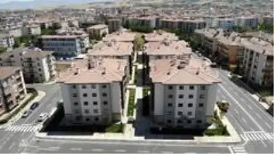 Elazığ'da ilk biten deprem konutları hak sahiplerine teslim edilmeye başladı Elazığ'da ilk biten deprem konutları hak sahiplerine teslim edilmeye başladı
