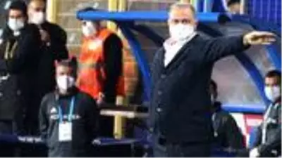 Fatih Terim'den kırmızı kart yorumu: Bundan sonra daha çok 11'e 10 çalışmalıyız Fatih Terim'den kırmızı kart yorumu: Bundan sonra daha çok 11'e 10 çalışmalıyız