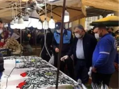 Gebze Zabıtası balıkçıları denetledi Gebze Zabıtası balıkçıları denetledi