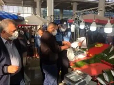 Gebze Zabıtası balıkçıları denetledi Gebze Zabıtası balıkçıları denetledi