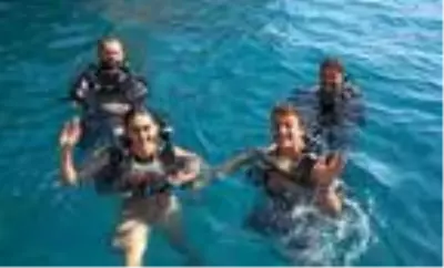 Girişi kalp şeklinde 'aşk mağarası' Girişi kalp şeklinde 'aşk mağarası'